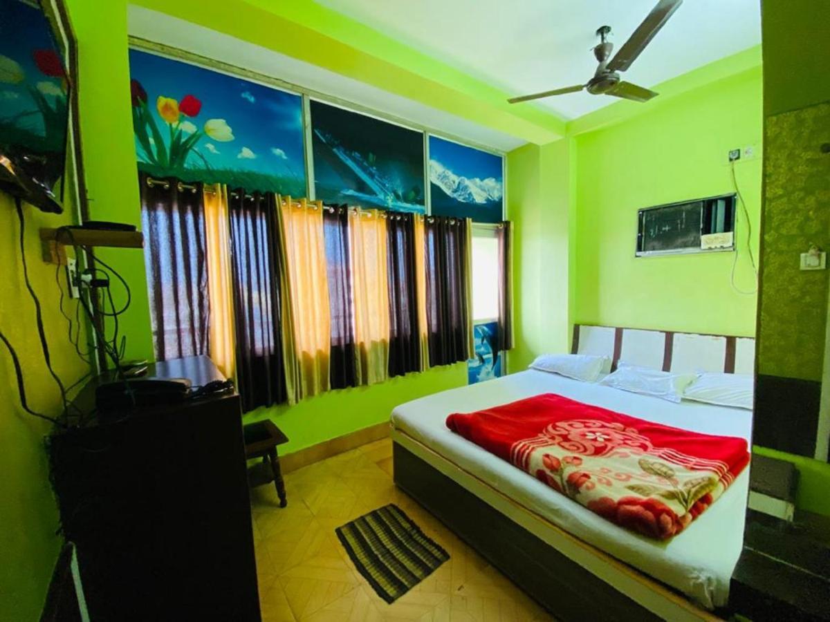 Staymaker Hotel Prerana Tarapith Esterno foto